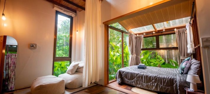 บ้านในหมง ทรีเฮาส์ โรงแรมในระนอง