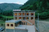 扎尕那卓拉河畔民宿