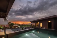 Kite Sea View Courtyard