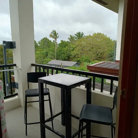 Casa Devino - Discover the Perfect Condo Getaway in Luxury, Kareoke, Netflix, Free Parking