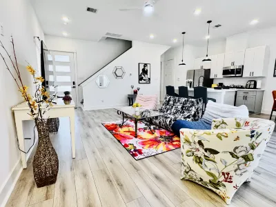 Modern getaway near downtown and airport Hotel a 