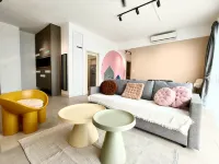 Afiniti Residences by P&J - 주차장