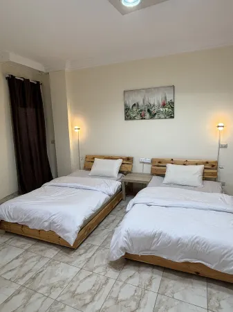 Orange Hostel Отели рядом с достопримечательностью «Канадский международный колледж - CIC»