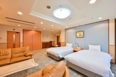 Central Hotel Sasebo Отели в г. Сасебо