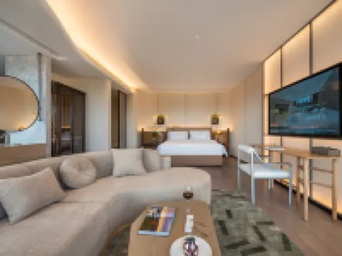 Naga·Y Hotel(Xishuangbanna Jinghong Gaozhuang Xishuangjing Starlight Night Market Store)