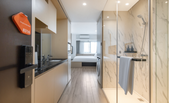 CJIA Apartment (Shanghai Changzhong Road Subway Station)