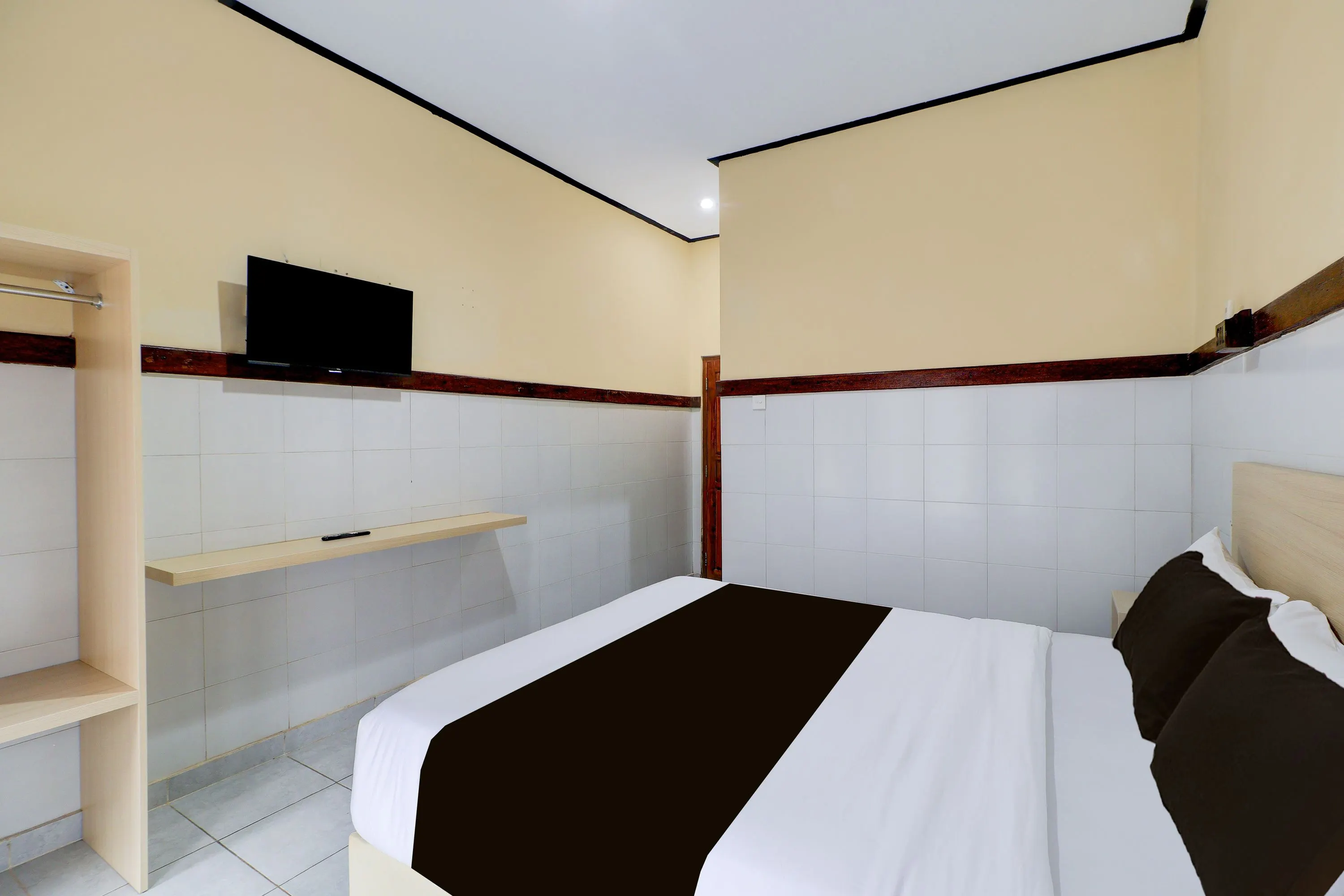 Townhouse Oak Legian Near Legian Beach Formerly Sayang Maha Merta Zimmer Photos