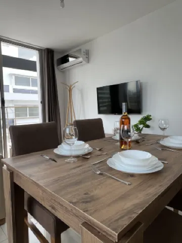 Downtown Penthouse with Mountain & City Views のホテル