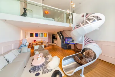 Dalian Xinghai Square Wufei · Scenic Apartment Hotel Отели в г. 