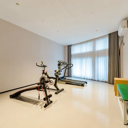 Zhishang Hotel (Luohe Renmin Road Changjian Plaza)