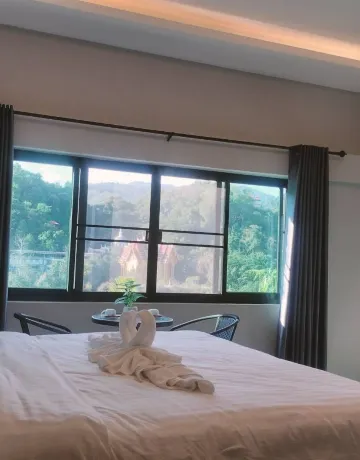 ห้องเตียงใหญ่ไม่มีระเบียง