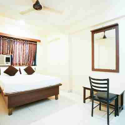 Hotel Della Comfort near Ambreshwar Shiv Mandir, Ambernath Rooms