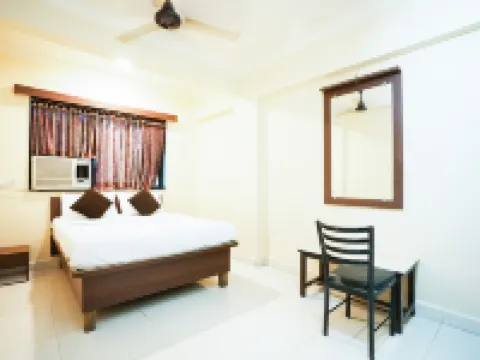 Hotel Della Comfort near Ambreshwar Shiv Mandir, Ambernath Hotels in Ulhasnagar