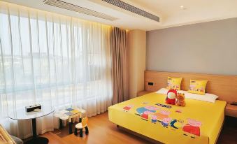 SAINT HOTEL(Chongqing Jiangbei Airport · Baoshu Lake Metro Station)