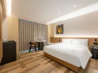Meihao Lizhi Hotel (Tianjin National Convention & Exhibition Center Shuanggang Metro Station Branch) Hotels near Jinwan Square