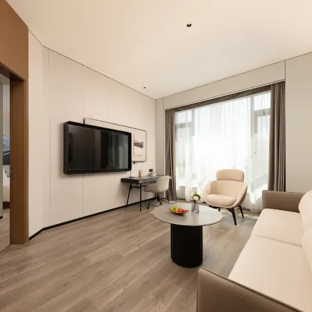 Yaduo Hotel, Jindian Road, Ruili Delong International Jewelry City