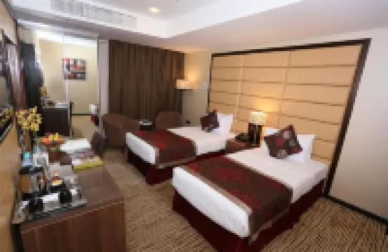 Al Hamra Hotel