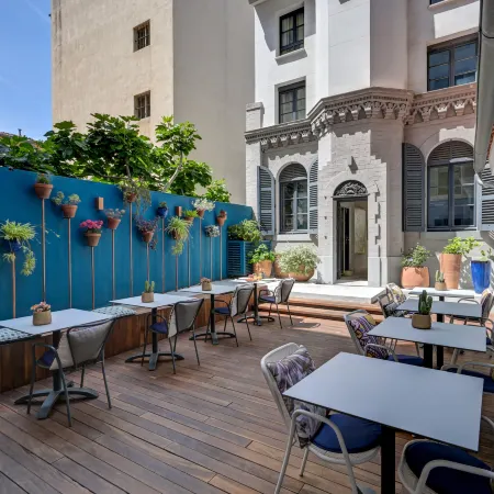 Urban Loft & Spa Marseille Отели рядом с достопримечательностью «Бульвар Ла-Канбьер»