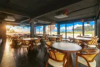 Platinum Whale Coastal Resort