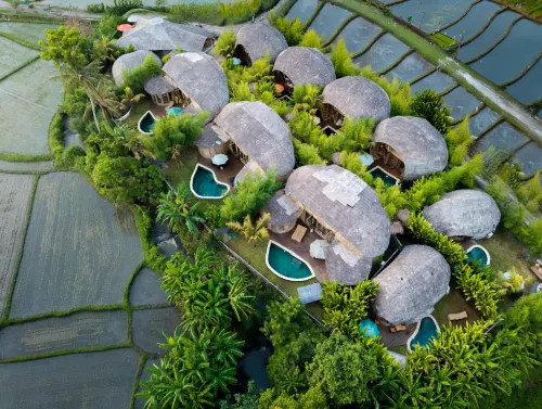 Noon V10 · Eco Bamboo Getaway in Seseh - Canggu - A Luxury Private Villa By Balinest Villas