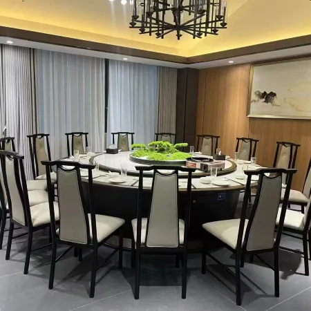 New World Hotel