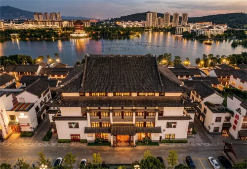 โรงแรมรีสอร์ท โอนเนส