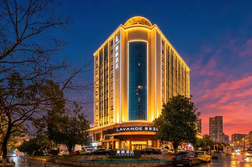 Lavande  Hotels (Ningxiang Emerald Lake International Plaza Store)