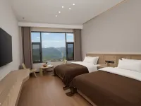 Eryuan Liantie Mingyue Hotel (Sanzhong) Hotels in Eryuan