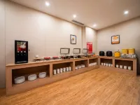 Ruibaiyun Home Inn (Heze Bus Station Jiahecheng Branch) Hotel a Heze