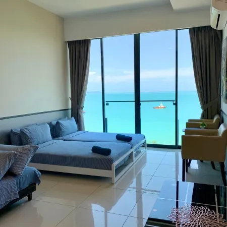 PD D'Wharf Premium Suite - Full Seaview (Up to 6 Pax)