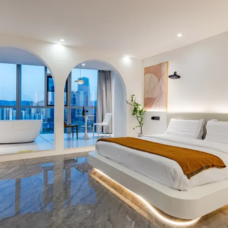 Chunchengyi Homestay (Kunming South Station Colorful Yunnan First City Branch)
