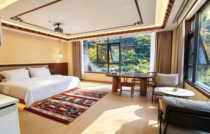 Heishui Songzan Linxi Grand Hotel