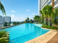 CGK Airport Summer Grand Studio Family Ensuite - Pools