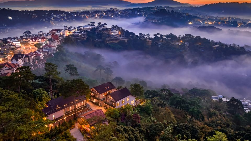 Signature The Valley Retreat, a brand of Modern Village Lifestyle