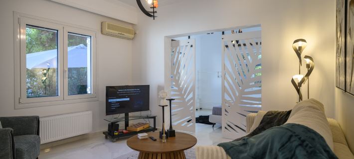 Seclusion, Privacy and 2 bedroom Luxury in Glyfada グリファダのホテル