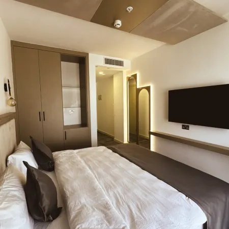 Dorana Art Hotel