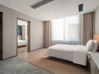 Licheng·Zhi Hotel (Pingdingshan Railway Station & Hebin Park Branch) Hotels in Pingdingshan