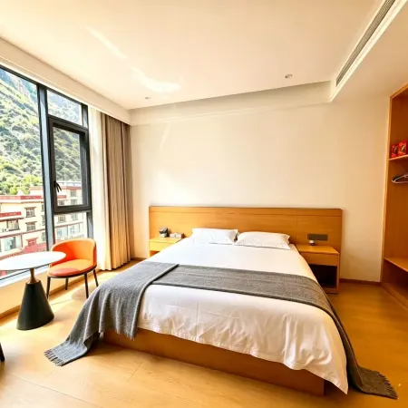 Danba Hejia Courtyard Homestay