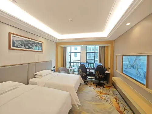 Rongjiang Xianghua E-Sports Hotel - parking