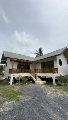 Chaloklum house close to beach - ペット同伴可