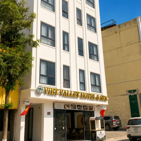 Viet Valley Hotel & Spa - Lake View Sapa