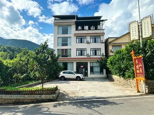 Hotel Hibiscus - Dağ Manzaralı