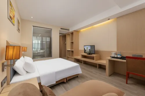 Yilong Anyun Hotel - Parkering