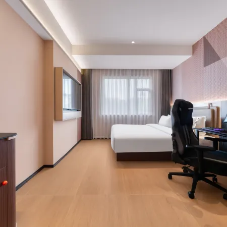 ReMAX Hot麦 Planet E-Sports Hotel (Yuyao Station Yangming Ancient Town)