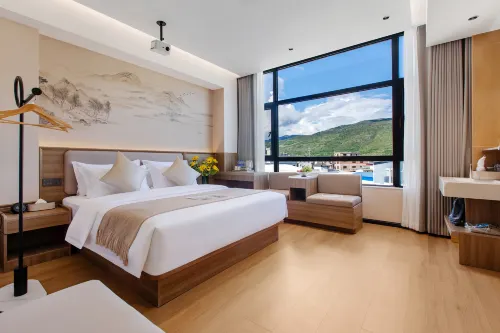 Bisheng Hotel (Mengzi North Toll Station) - Parkering