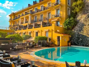 Hôtel la Pérouse Nice Baie des Anges