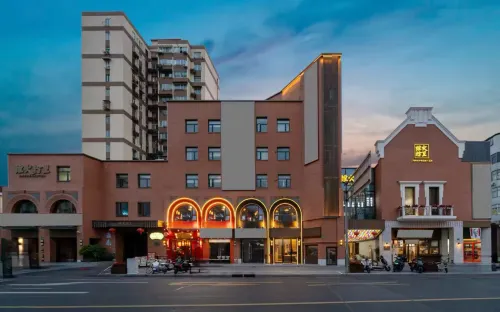 Ruwei Youth Hostel (Lujiazui Area Pudian Road) - Inns