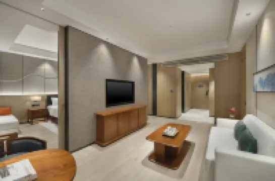 GRAND SKYLIGHT INTERNATIONAL HOTEL  LINGBO Hotel di Nanjing