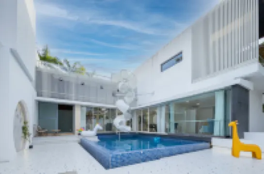 Sanya Cloud·Banshan Cloud Travel Design Pool Villa (Dadonghai Banshan Peninsula Branch) Hotel a 