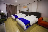 Super 8 Hotel (Qingzhou Ancient City Wangfu)